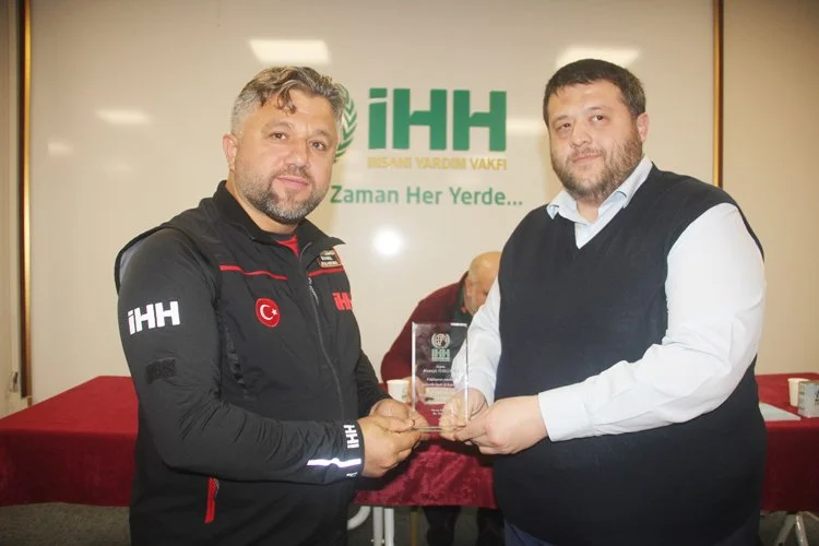İHH Beykoz’da mahalle muhtarlarıyla el ele yürüyecek 6 ihh beyk NerosCBjRv