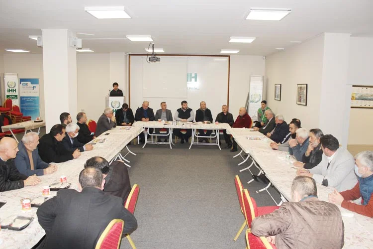 İHH Beykoz’da muhtarlarla iş birliği yapacak 5 ihh muht SURqIdcrfe
