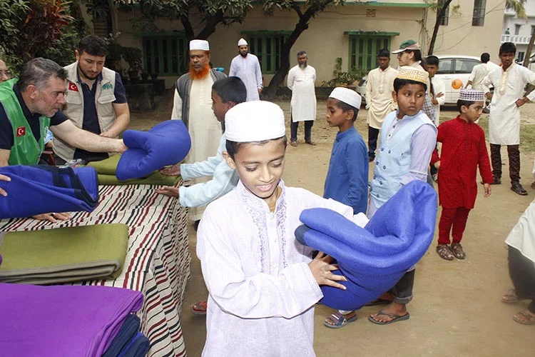 ihh banglades 2018 4 CpVNmEBCue