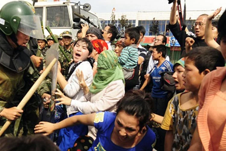 Beykoz Kardeşlik Platformu, Doğu Türkistan’a destek amacıyla bir yürüyüş ve