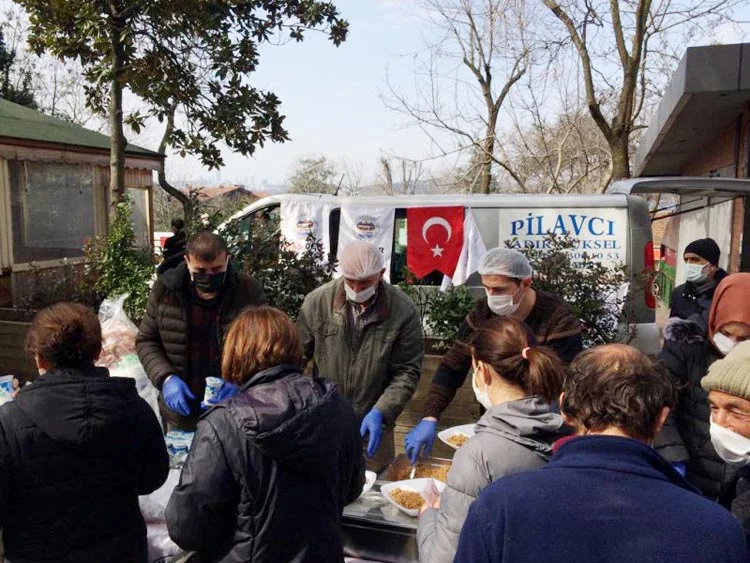 KAS-DER Beykoz Şubesi, sağlık çalışanlarına Türkiye’de genetiği oynanmamış tek ürün