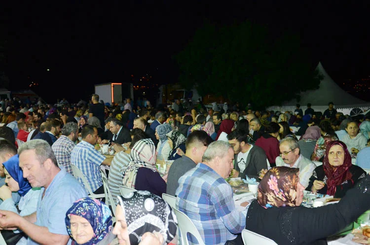 AK Parti İstanbul İl Başkanı Bayram Şenocak, Ramazanın son hafta