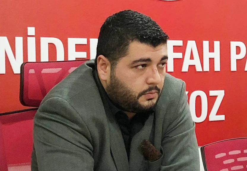 Yeniden Refah Partisi Beykoz İlçe Başkanı İlkay Yücel, 19.08 Dünya