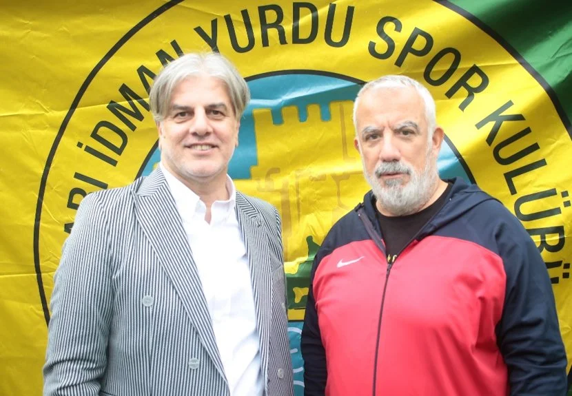 ilker gun I8FT0J1WVp