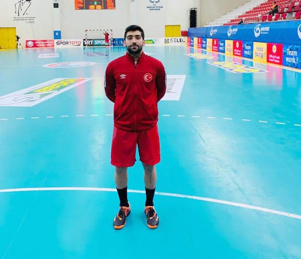 ilkhentbolmillidb5 KIQqFtC G4