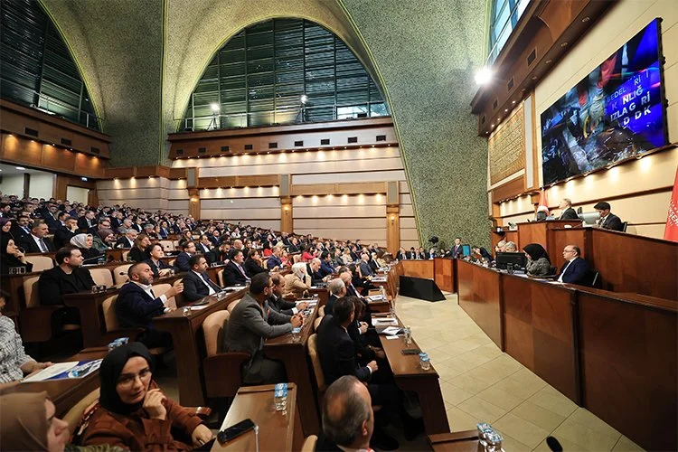 İBB Başkanı Ekrem İmamoğlu, Beykoz-Ümraniye-Üsküdar metrosunun fizibilite çalışmalarının devam ettiğini