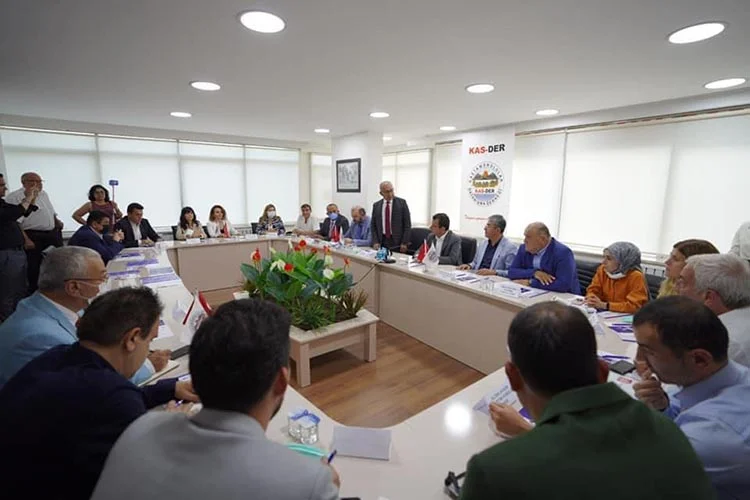 imam beyk XRcTWVnndR