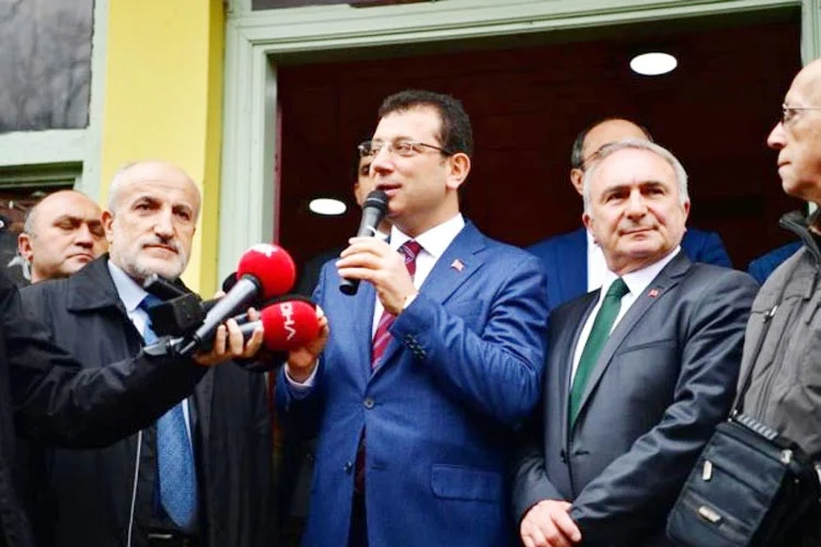 CHP İstanbul Büyükşehir Belediye Başkan Adayı Ekrem İmamoğlu, seçim çalışmalarına