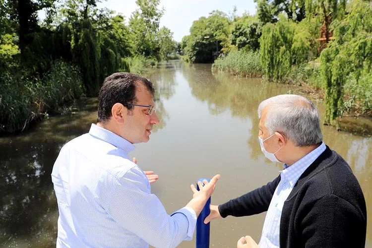 İBB Başkanı Ekrem İmamoğlu, Beykoz Riva’da mahalle muhtarlarıyla bir araya