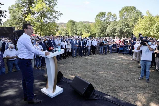 İBB Başkanı Ekrem İmamoğlu, Beykoz Riva Deresindeki çalışmaları incelemek üzere