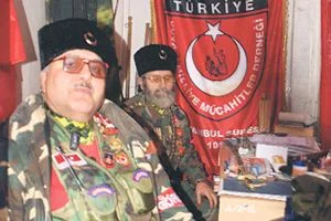 Atatürk, yurt, bayrak ve ülke sevgisini yaşatmak için kurulan Kuvayi