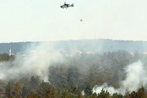 Beykoz Elmalı Barajı yakınında orman yangını çıktı. Havadan da müdahale
