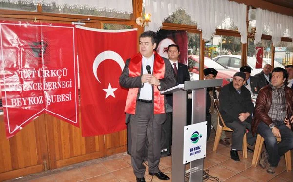 Atatürkçü Düşünce Derneği Beykoz Şubesi, Beytaş’ta yapılan kahvaltılı toplantıda üyeleri