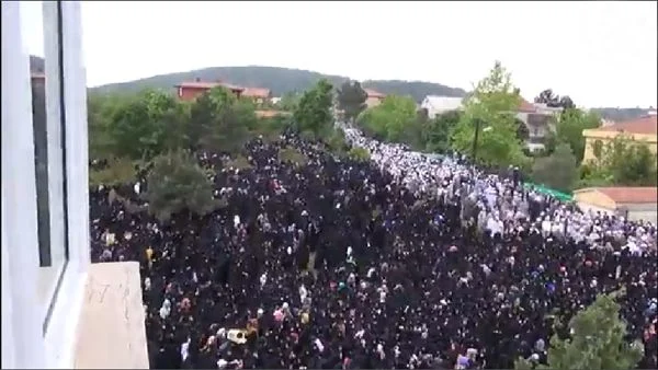 Çavuşbaşı’ndaki evinde onu görmeye giden kırk bin kişi Beykoz’da hayatı