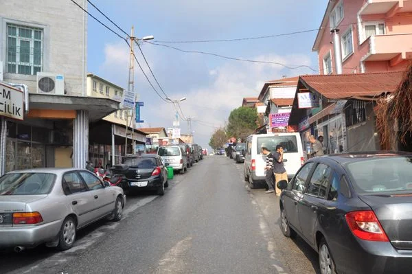 CHP’li 4 meclis üyesinin, Rüzgarlıbahçe’de kullanıcılarına satılan arazilerle ilgili şikayeti