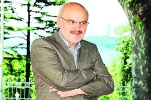 Beykoz Belediye Başkanı Yücel Çelikbilek ortaokuldan sonra asker olmak istemiş...