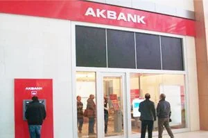 16 yıllık Akbank çalışanı Önder Karaçay, Beykoz Şube Müdürü görevini