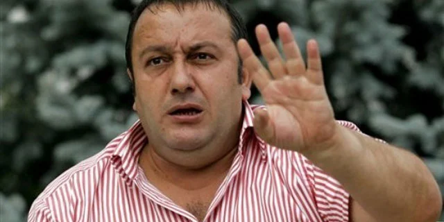 Beykoz Çavuşbaşı'nda ikamet eden Karadenizli türkücü İsmail Türüt'ün konseri Alman