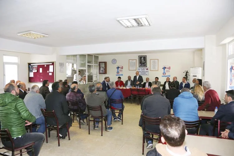 Beykoz Belediye Başkanı Yücel Çelikbilek, 1 Mayıs İşçi Bayramı dolayısıyla