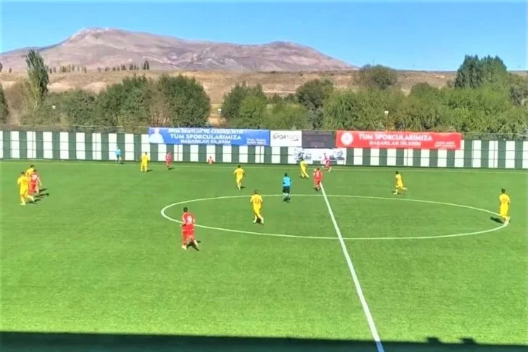 Profesyonel liglerde ilk kez mücadele etmeye başlayan Beykoz İshaklıspor, Kelkit