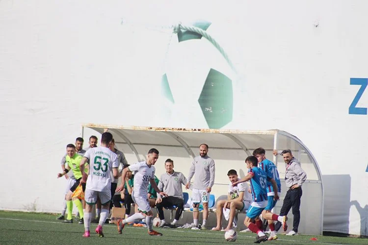 TFF Bölgesel Amatör Lig 1. Grubunda 4 puanlık avantajla liderliğini