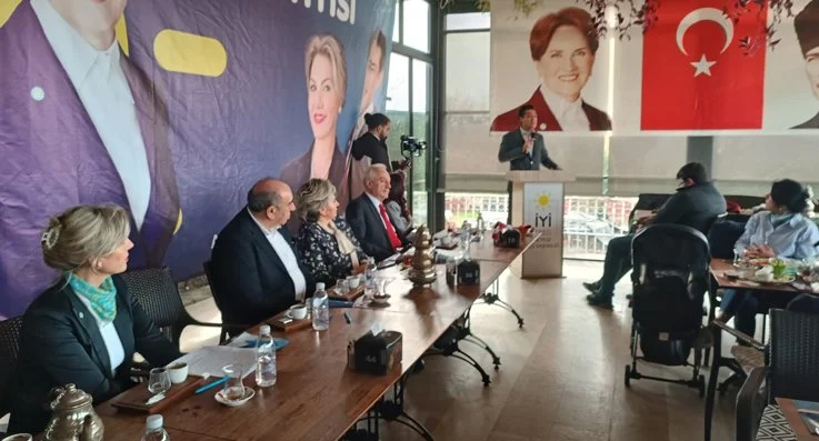 Buğra Kavuncu Beykoz'da muhtarlar ve derneklerle buluştu 1 iyi1 bG704U9MH7