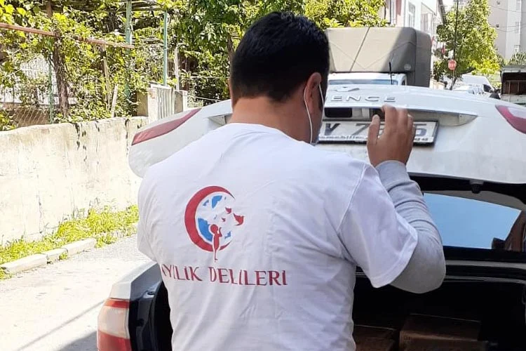 İyilik Delileri isimli grup, Beykoz'da 300 aileye destek olma kararı