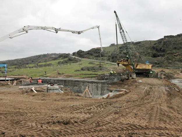 Kaynarca ve Anadolu Feneri arasında geçişi sağlayan Kabakoz Köprüsü’nde yenileme