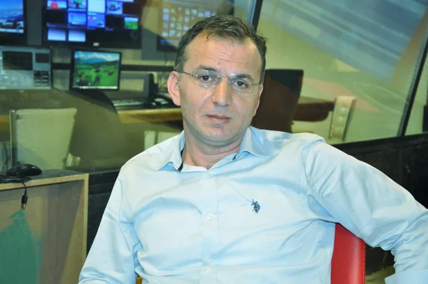 ​Siyasete ilk girdiğim yıllarda Fazilet Partisi'ndeydim. O zamanlar gençliğin de