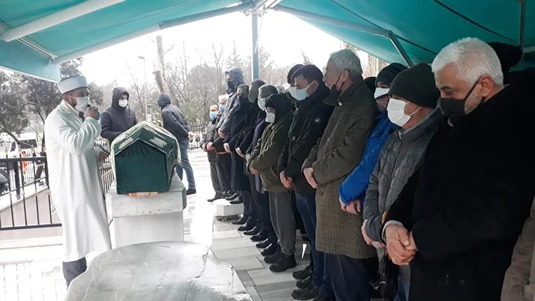 AK Parti Beykoz Kadın Kollarında anne acısı 2 kadin beykoz 3 ir W5gg KU