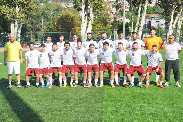 İstanbul Süper amatör Lig 2. Grup ekiplerinden Ortaçeşmespor hazırlık maçında