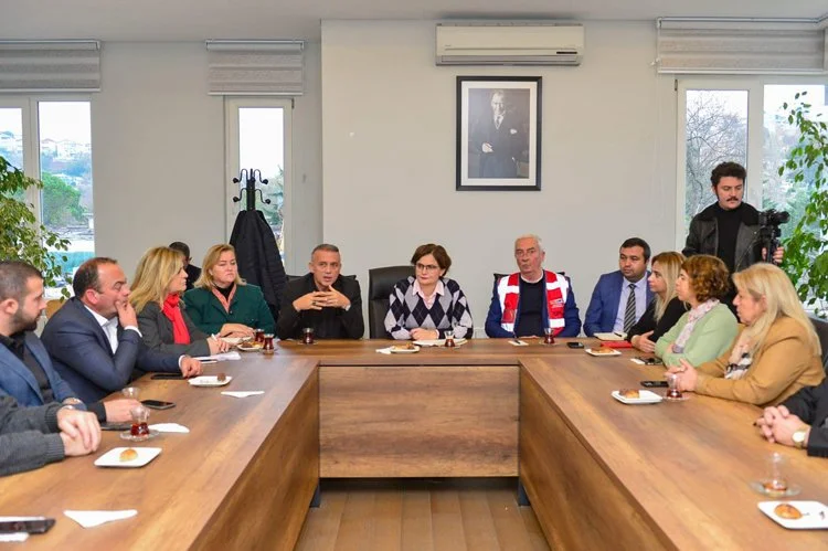 CHP İl Başkanı Canan Kaftancıoğlu'nun Beykoz trafiği 3 kaftandb6 pfpLTVLVRq