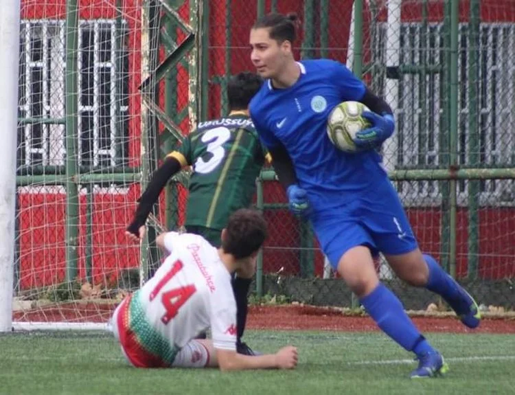 İstanbul Amatör Liglerinde 2022-23 Sezonunda bazı kategorilerde son maçlar oynanırken,
