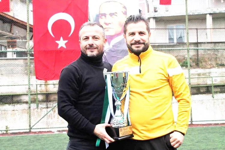 2018-19 Futbol Sezonu’nda Beykoz’u İstanbul SAL’de temsil edecek olan Gümüşsuyuspor’da