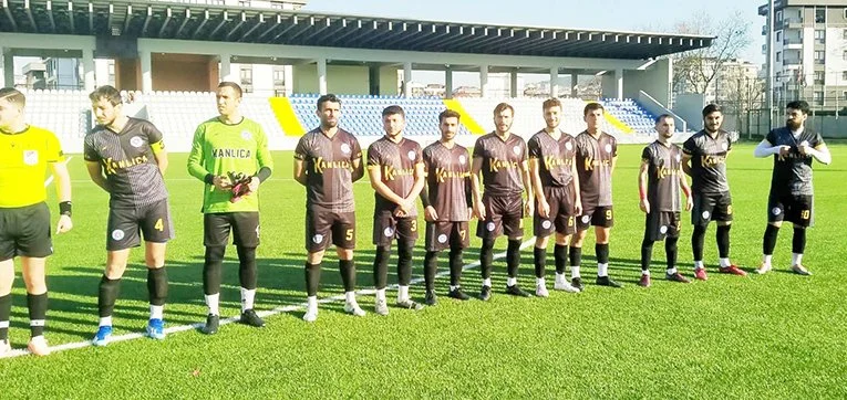 İstanbul 1. Amatör Lig 12. Grupta mücadele eden Kanlıcaspor, deplasmanda