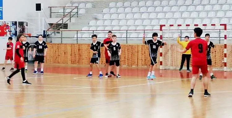 kan hen 2 aIjpmWUp02