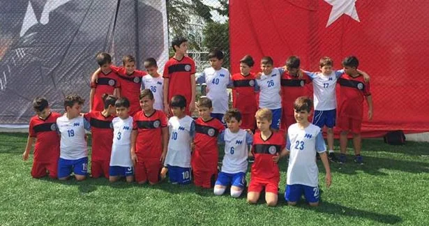 Beykoz İl&ccedil;esinin k&ouml;kl&uuml; kul&uuml;plerinden olan Kanlıcaspor, 2019-20 Sezonunu değişik spor