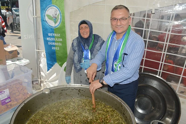 Beykoz Rizeliler Derneğinden Türk Kızılay’ına kan desteği 3 kan beykoz 5 ewu1F2kCTH