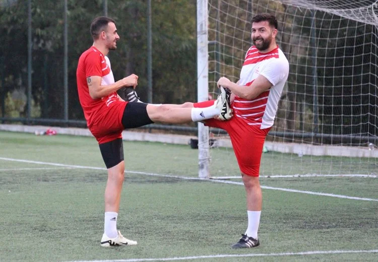 Kanlıcaspor hazırlık maçlarında adından söz ettiriyor 1 kanli 63A97NY3ml