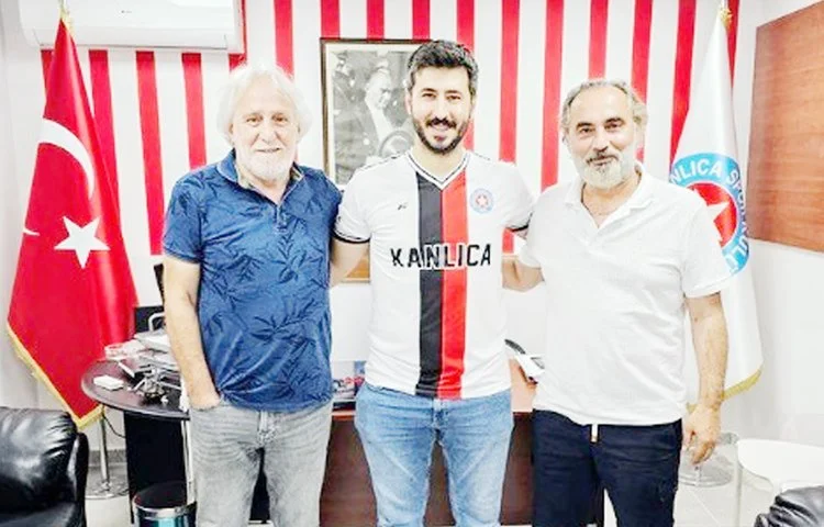 Beykoz’da transfer döneminin yıldızlaşan kulüplerinden olan Kanlıcaspor nokta transferlerine devam