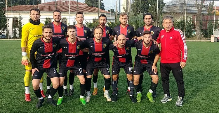 Kanlıca Stadından dostluk çıktı 1 kanlica spor 2 KraXEX2zIi