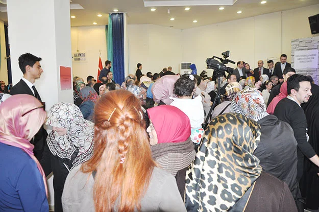 Beykozlu Çankırlılılar Dernek Başkanı Bilal Karabacak'ın kızı Züleyha Karabacak, Mustafa