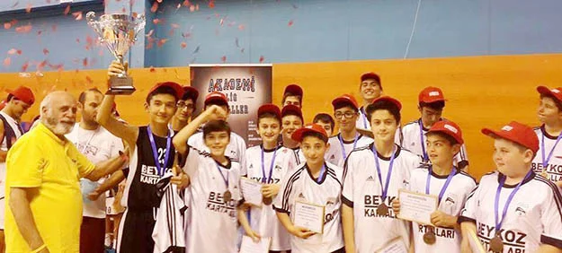 Beykoz’a bu sezon basketbolda şampiyonluk getiren Beykoz Kartalları, minik ve