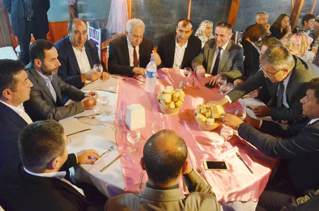 KAS-DER Beykoz Başkan Yardımcısı Ümit Sucuoğlu, Seza Seray Erak ile