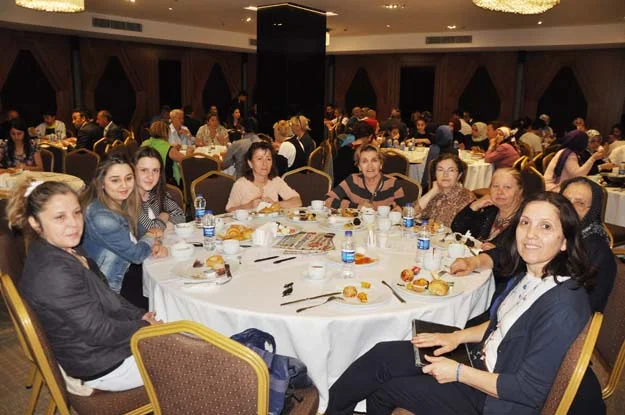 Çözüm Süreci ve Doğu Gerçekleri Beykoz'da masaya yatırıldı 6 kasder dostbeykoz secili 2 zRy0Q3CRbh