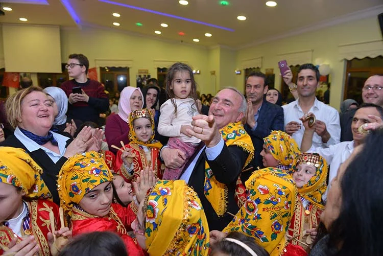 CHP Beykoz Adayı Coşkun Tosun, Yenimahalle’deki Arkboyu Dört Kardeşler Düğün