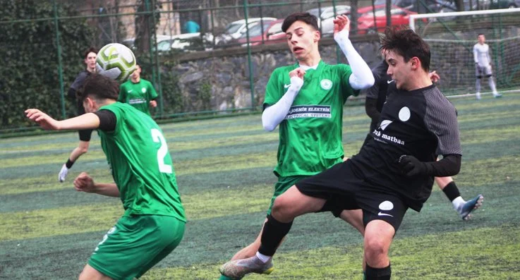 Kavacık Çamlıca'yı Beykoz'dan tek puanla uğurladı 2-2 2 kav4 lgb5uj0T3s