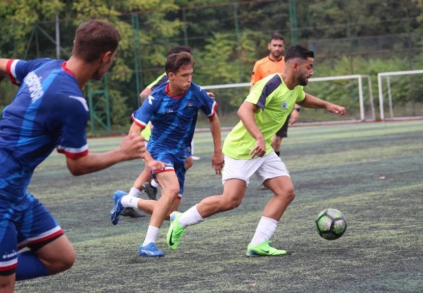 İstanbul SAL iki temsilcisi Beykoz 15 Temmuz Şehitler Stadında hazırlık