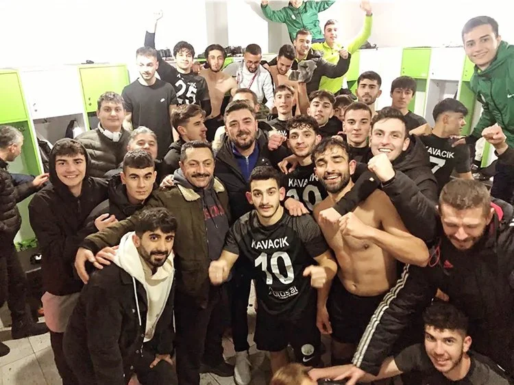 İstanbul Süper Amatör Lig 8. Grubunda 2.lik şansı bulunan takımlardan