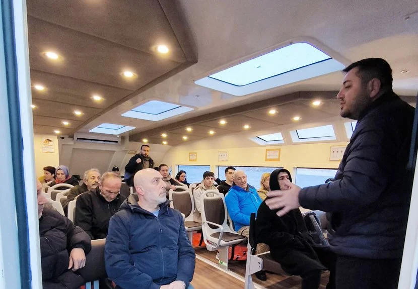 İstanbul Büyükşehir Belediyesince Beykoz Anadolu Kavağı'nda başlatılan deniz taksi tartışmasına